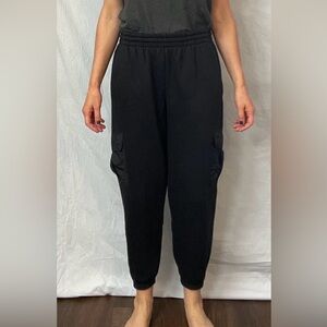 New with tags Adidas women’s sweatpants size M.